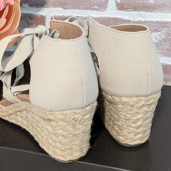 Vionic Aruba Kaitlyn Espadrille Wedge Sandal, Size 7.5 - Picture 3 of 15